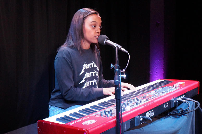 Ruth B. Interview On The StubHub Stage Ruth B. Interview On The StubHub Stage