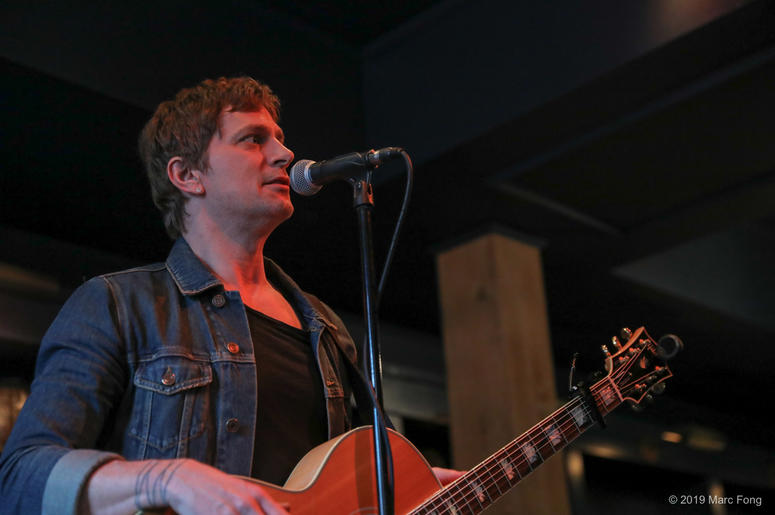 Rob Thomas In The Alice Lounge Rob Thomas In The Alice Lounge