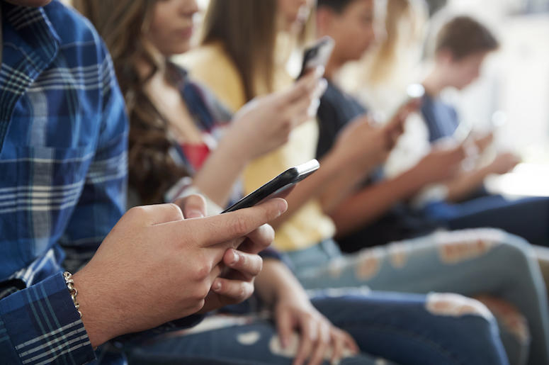 High School, Teenagers, Kids, Students, Smartphones High School, Teenagers, Kids, Students, Smartphones