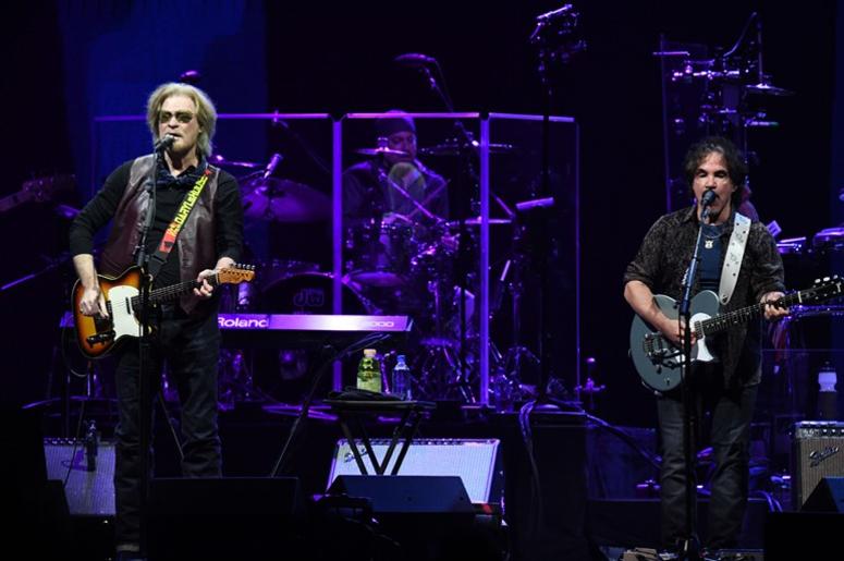 June 24, 2018; Sunrise, FL, USA; Daryl Hall and John Oats (right) of Hall & Oats performs at BB&T Center. June 24, 2018; Sunrise, FL, USA; Daryl Hall and John Oats (right) of Hall & Oats performs at BB&T Center.