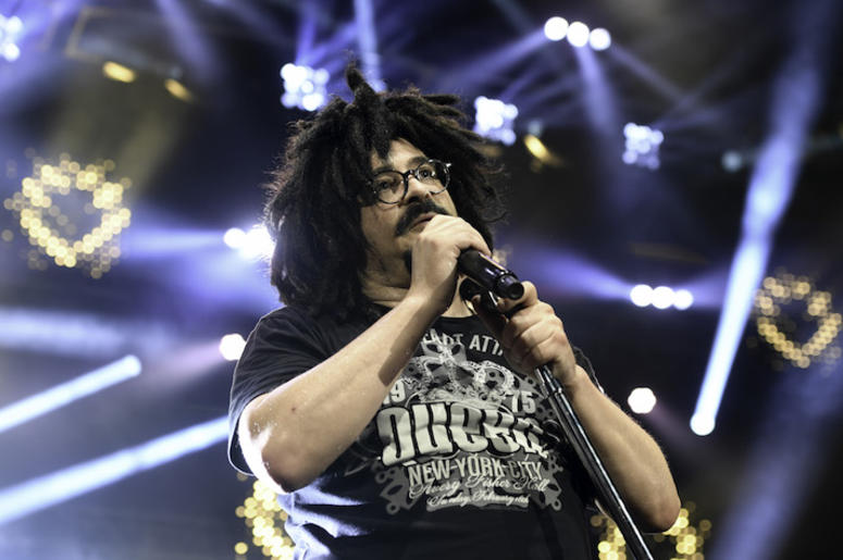 Adam Duritz, Counting Crows, Concert, Sining, Perfect Vodka Amphitheatre, Lasers, 2016 Adam Duritz, Counting Crows, Concert, Sining, Perfect Vodka Amphitheatre, Lasers, 2016