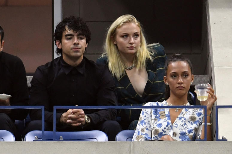Joe Jonas & Sophie Turner joe_jonas_sophie_turner