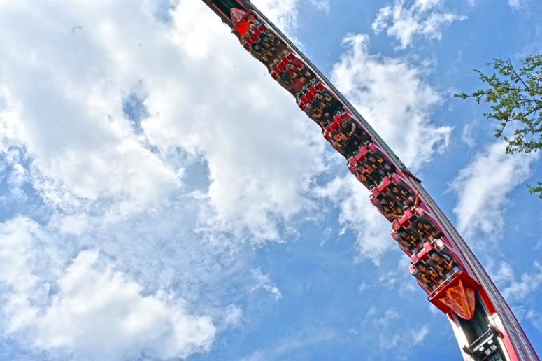 2019 Six Flags Over Texas "El Diablo" with passengers 2019 Six Flags Over Texas "El Diablo" with passengers