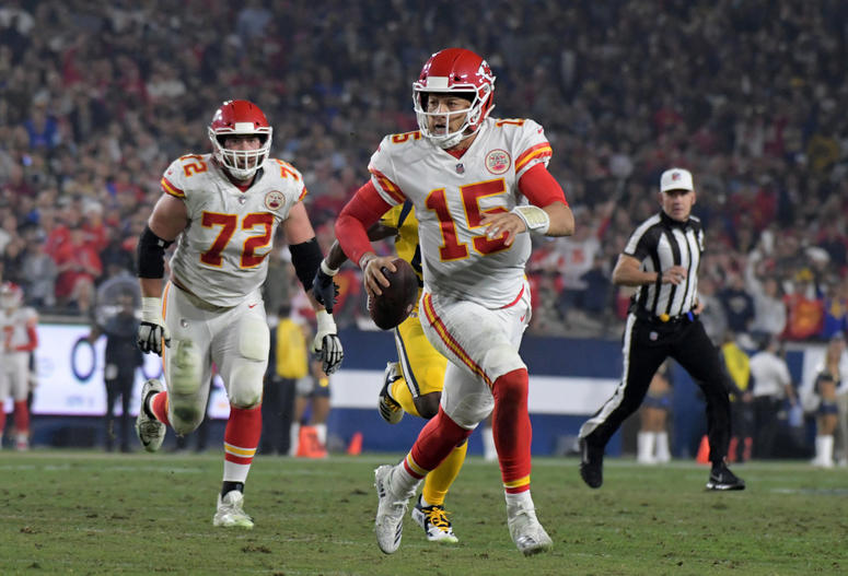 Nov 19, 2018; Los Angeles, CA, USA; Kansas City Chiefs quarterback Patrick Mahomes (15) runs against the Los Angeles Rams during the first half at the Los Angeles Memorial Coliseum. Credit: Kirby Lee-USA TODAY Sports