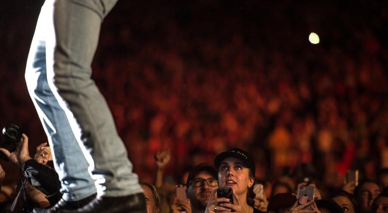 luke bryan concert June 23, 2017; Hershey, PA, USA; Luke Bryan performs on the Luke Bryan's Huntin', Fishin', and Lovin' Every Day tour at Hersheypark Stadium. Mandatory Credit: Jeremy Long/Lebanon Daily News via USA TODAY NETWORK