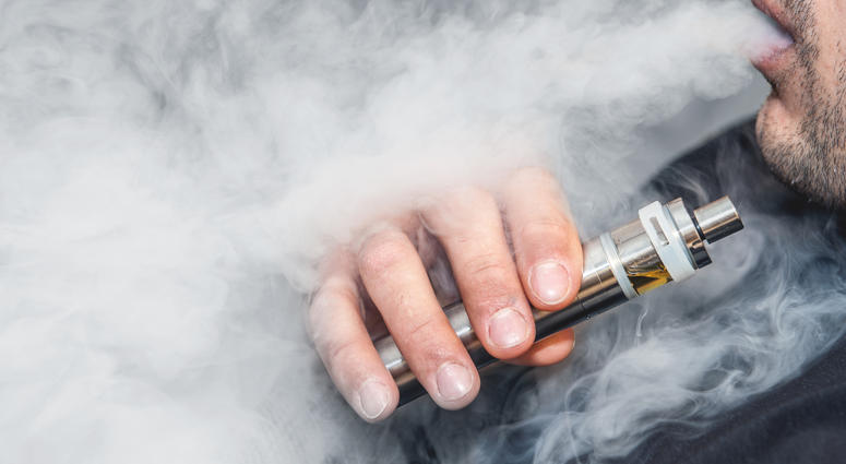 vaping e-cigarettes