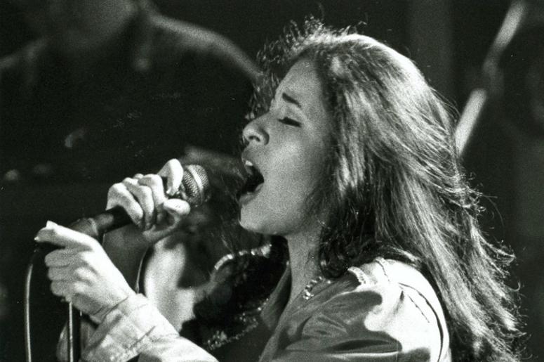 La Familia Quintanilla No Quiere Que Sepas “El Secreto De Selena” Entertainment: Selena Quintanilla