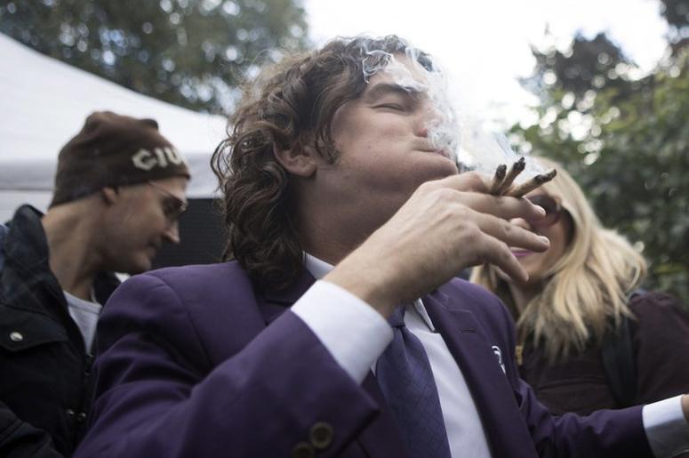 poca marihuana poca marihuana