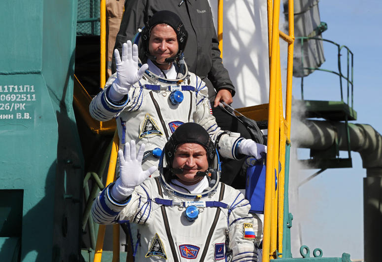 U.S. astronaut Nick Hague, right, and Russian cosmonaut Alexey Ovchinin, crew members of the mission to the International Space Station