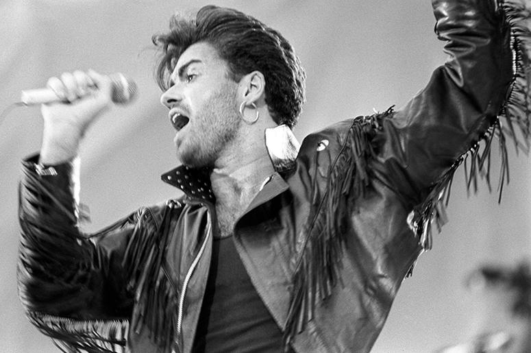 6/28/1986 - George Michael on stage at Wembley Stadium for the Wham! sell-out farewell concert. (Photo by PA Images/Sipa USA)