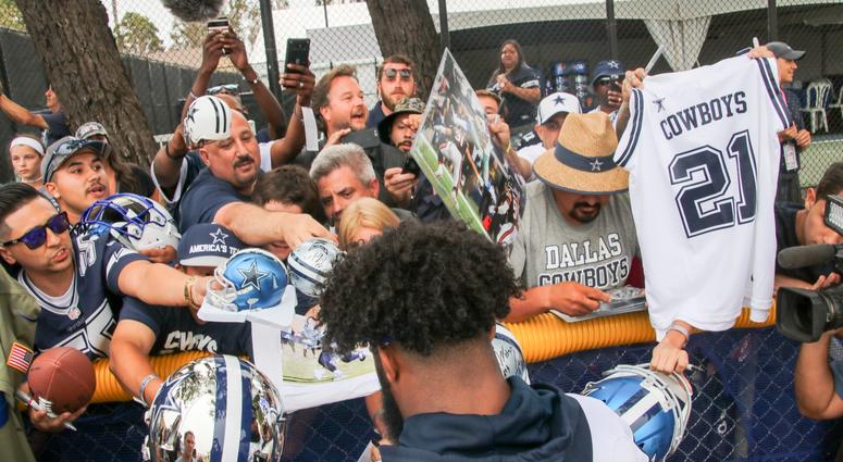 Ezekiel Elliott At 2018 Dallas Cowboys Training Camp Ezekiel Elliott At 2018 Dallas Cowboys Training Camp