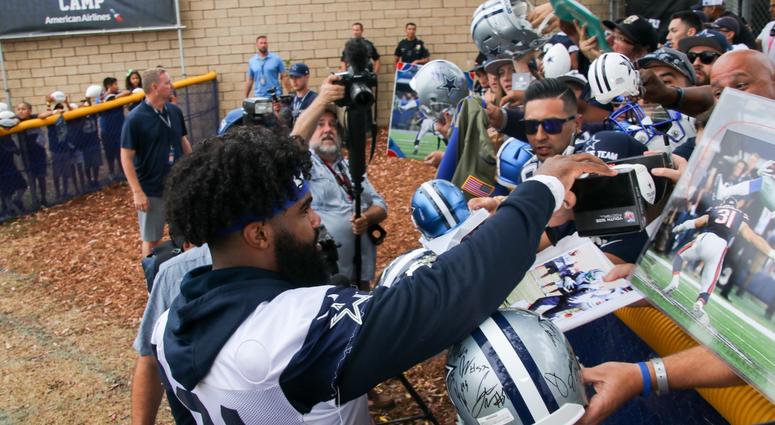 Ezekiel Elliott At 2018 Dallas Cowboys Training Camp Ezekiel Elliott At 2018 Dallas Cowboys Training Camp