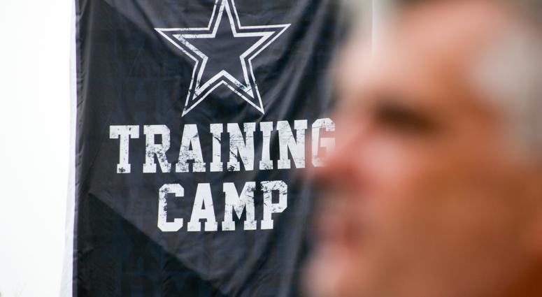 Leighton Vander Esch And Mike Fisher At 2018 Dallas Cowboys Training Camp Leighton Vander Esch And Mike Fisher At 2018 Dallas Cowboys Training Camp