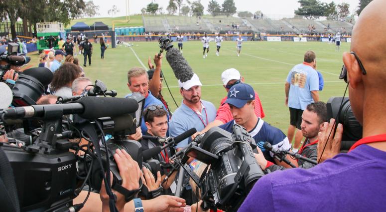 Sean Lee At 2018 Dallas Cowboys Training Camp Sean Lee At 2018 Dallas Cowboys Training Camp