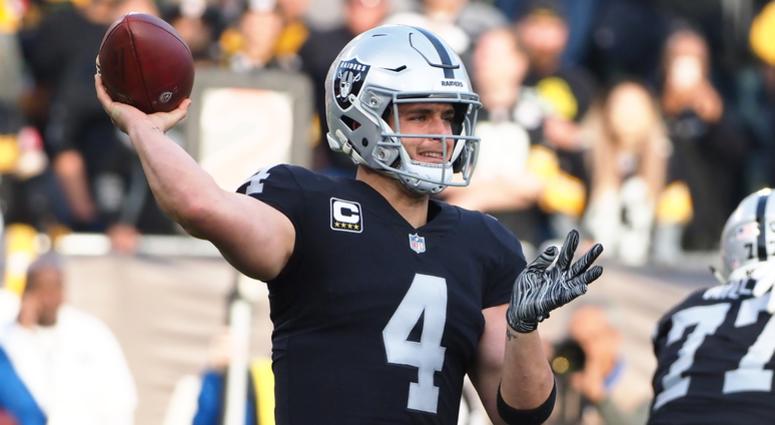 Oakland Raiders quarterback Derek Carr Oakland Raiders quarterback Derek Carr