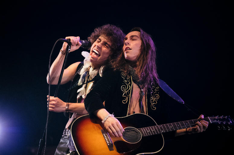 Kroq Christmas 2019 Greta Van Fleet Promises New Music in 2019 | The World Famous KROQ Kroq Christmas 2019 Greta Van Fleet Promises New Music in 2019 | The World Famous KROQ