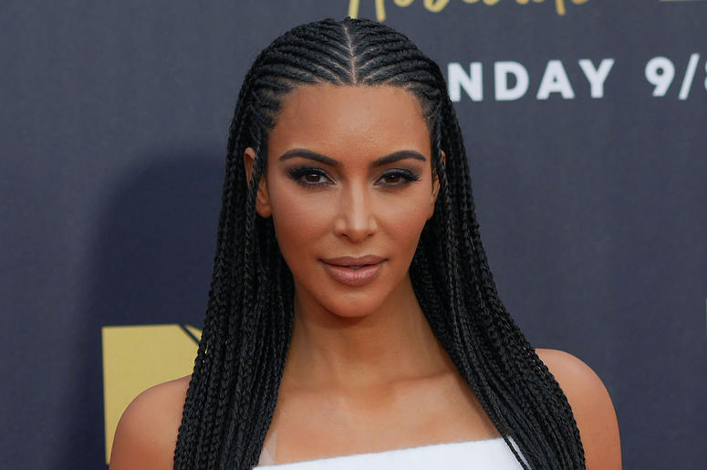 Caption: 6/16/2018 - Kim Kardashian attending the 2018 MTV Movie and TV Awards held at the Barker Hangar in Los Angeles, USA. (Photo by PA Images/Sipa USA) *** US Rights Only ***
