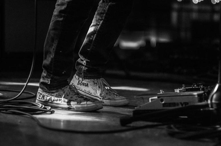 Cold War Kids Perform At The ALT 1037 Performance Showroom Cold War Kids Perform At The ALT 1037 Performance Showroom