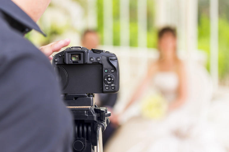 Wedding Photographer, Bride, Groom, Blurry, Wedding Wedding Photographer, Bride, Groom, Blurry, Wedding