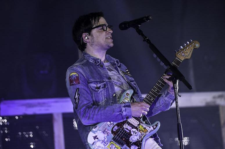 Rivers Cuomo, Weezer, Concert, Guitar, 2016 Rivers Cuomo, Weezer, Concert, Guitar, 2016