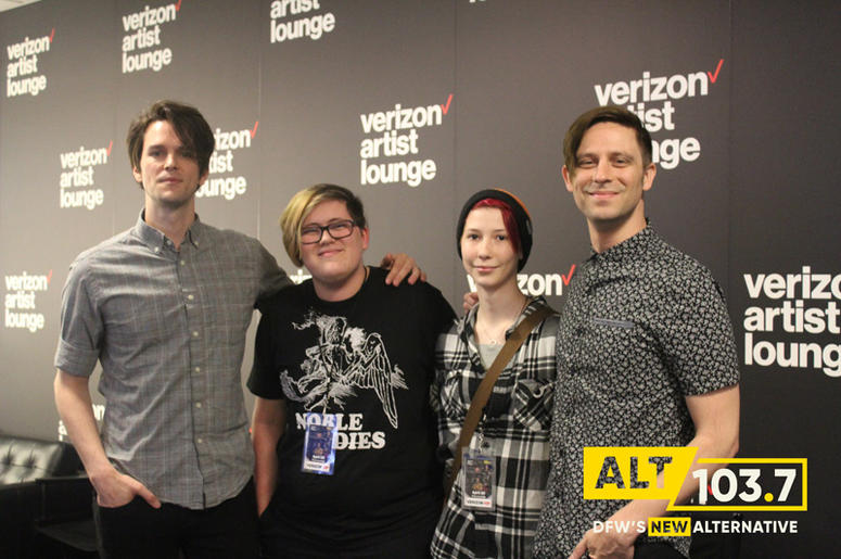 iDKHOW Meet & Greet iDKHOW Meet & Greet