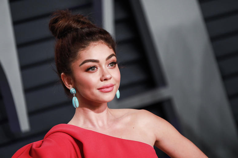 Sarah Hyland, Red Carpet, Vanity Fair Oscar Party, 2019 Sarah Hyland, Red Carpet, Vanity Fair Oscar Party, 2019