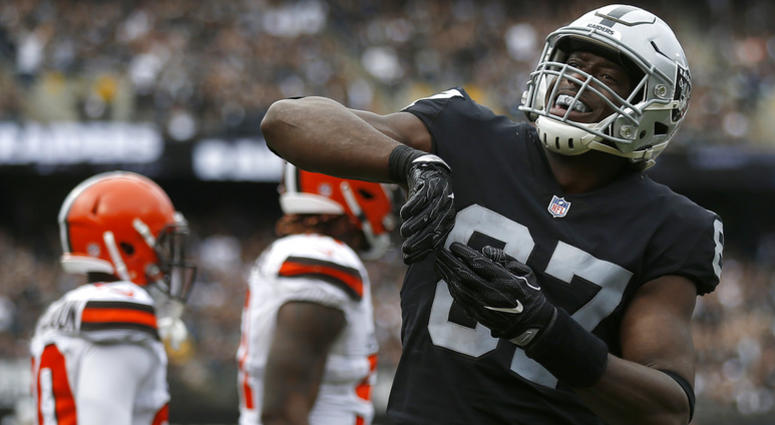 Oakland Raiders tight end Jared Cook Oakland Raiders tight end Jared Cook