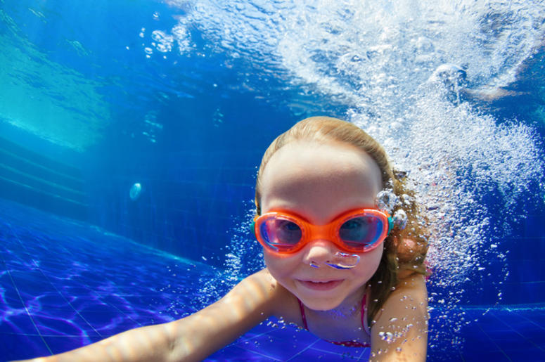 Swimming Swimming