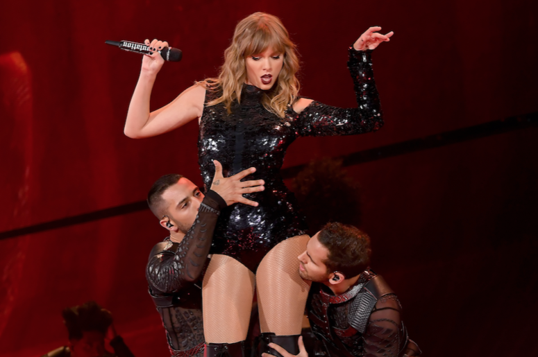 Taylor Swift Clear See Through Purses Only Allowed at St. Louis Taylor Swift Taylor Swift Clear See Through Purses Only Allowed at St. Louis Taylor Swift