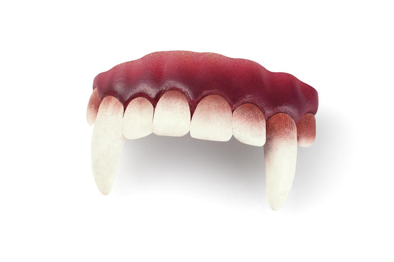 Look Devil S Teeth Get Stuck In Woman S Mouth Y98