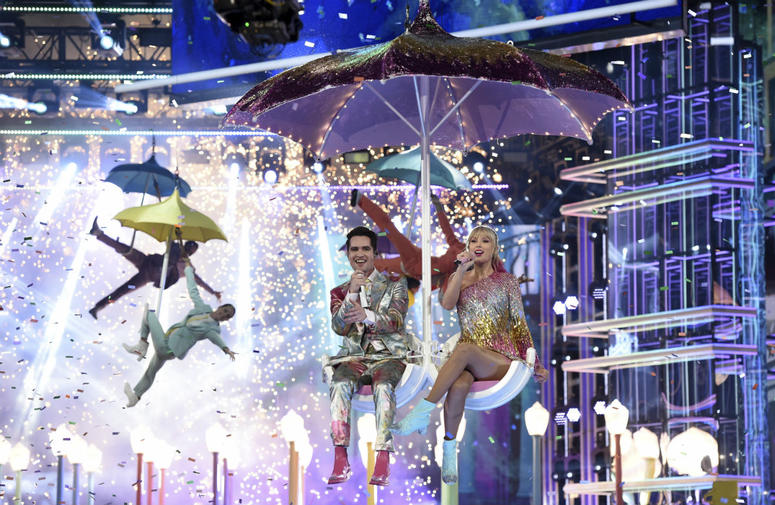 Brendon Urie, left, and Taylor Swift perform "Me!" at the Billboard Music Awards on Wednesday, May 1, 2019, at the MGM Grand Garden Arena in Las Vegas. Brendon Urie, left, and Taylor Swift perform "Me!" at the Billboard Music Awards on Wednesday, May 1, 2019, at the MGM Grand Garden Arena in Las Vegas.