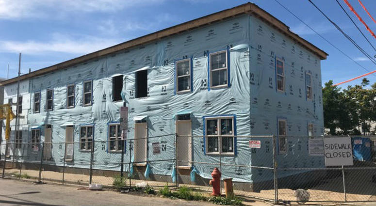 Temple University and Habitat for Humanity work together on a new five-unit home at 1600 Fontain St. in North Philly. Temple University and Habitat for Humanity work together on a new five-unit home at 1600 Fontain St. in North Philly.