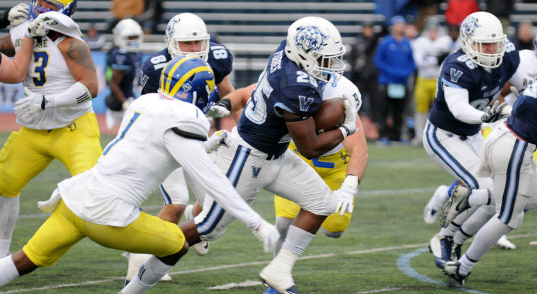 Last season, Villanova beat Delaware 28-7. Delaware Blue Hens Football / Villanova Wildcats Football