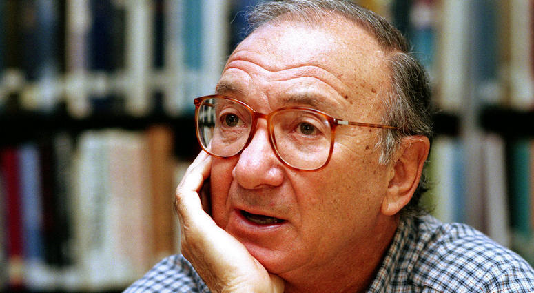 In this Sept. 22, 1994, file photo, american playwright Neil Simon answers questions during an interview in Seattle, Wash. In this Sept. 22, 1994, file photo, american playwright Neil Simon answers questions during an interview in Seattle, Wash.