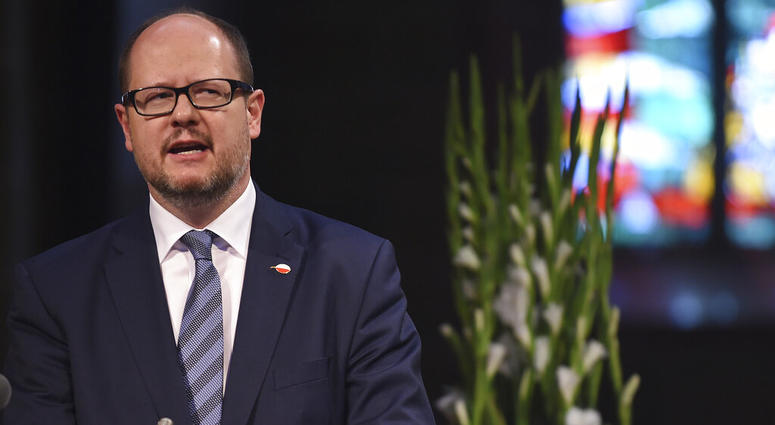 This May 4, 2016 file photo shows Gdansk mayor Pawel Adamowicz speaking at a commemoration ceremony for late Bremen Mayor Hans Koschnick. Gdansk mayor Pawel Adamowicz