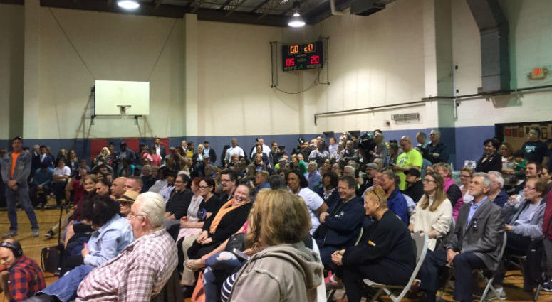 Close to 200 people, many of whom were residents concerned about their safety, packed a community center in Port Richmond to voice concerns about a proposed safe injection site in their community. Close to 200 people, many of whom were residents concerned about their safety, packed a community center in Port Richmond to voice concerns about a proposed safe injection site in their community.