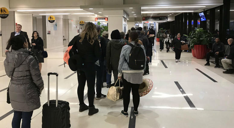 At some points, the TSA checkpoint line at Terminal D/E at Philadelphia International Airport was similar to the one the day before Thanksgiving. At some points, the TSA checkpoint line at Terminal D/E at Philadelphia International Airport was similar to the one the day before Thanksgiving.