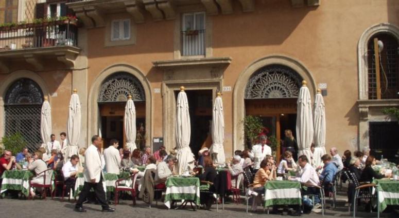 A Roman cafe A Roman cafe