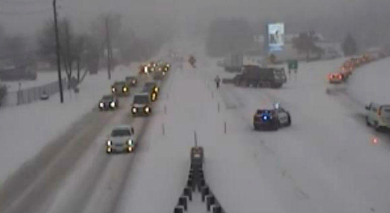 309 NB jammed approaching Bergey Rd to Bethlehem Pk due to a jackknifed tractor trailer and icy conditions. Snow Traffic