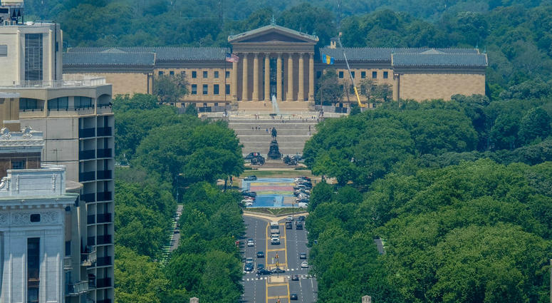 Benjamin Franklin Parkway with Philadelphia Museum of Art Benjamin Franklin Parkway with Philadelphia Museum of Art