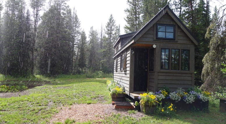 Before you jump on that tiny house movement you’ve seen on HGTV, consider the law. Tiny House