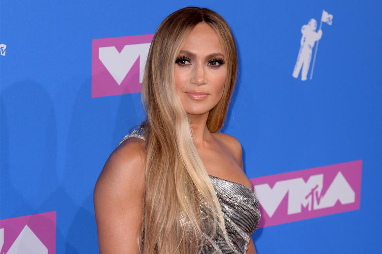 Jennifer Lopez 8/20/2018 - Jennifer Lopez attending the 2018 MTV Video Music Awards held at Radio City Music Hall in Los Angeles, USA. Picture date: Monday August 20, 2018. See PA Story SHOWBIZ VMAs. Photo credit should read: PA/PA Wire (Photo by PA Images/Sipa USA)