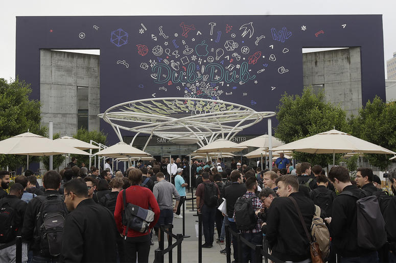 Apple Worldwide Developers Conference in San Jose A crowd waits in line before an announcement at the Apple Worldwide Developers Conference in San Jose, Calif., Monday, June 3, 2019. (AP Photo/Jeff Chiu)