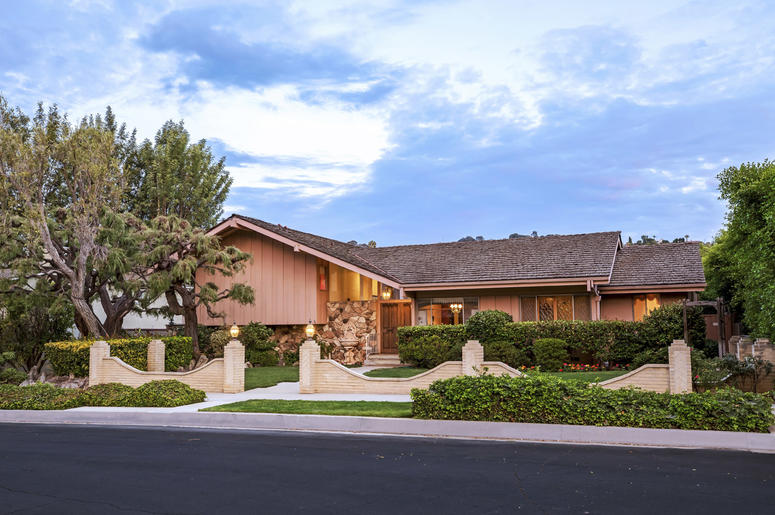 "The Brady Bunch" House "The Brady Bunch" House