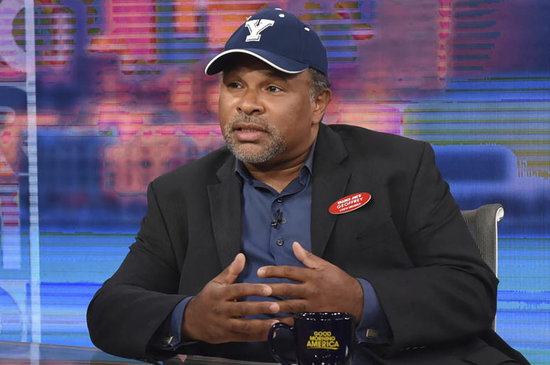 AP18247564135148 This image released by ABC shows co-host Robin Roberts, left, with "The Cosby Show" actor Geoffrey Owens during an interview on "Good Morning America," Tuesday, Sept. 4, 2018, in New York. Owens says he’s thankful for the support he has received since pho