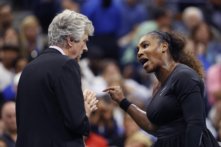 AP18251851404431 Serena Williams, right, talks with referee Brian Earley during the women's final of the U.S. Open tennis tournament against Naomi Osaka, of Japan, Saturday, Sept. 8, 2018, in New York. (AP Photo/Adam Hunger)