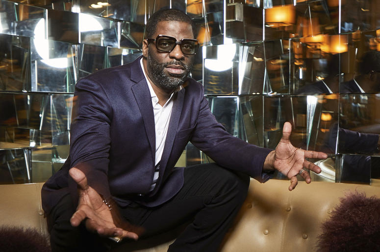 AP19091849564076 This April 1, 2019 photo shows Che Smith, better known as Rhymefest, posing for a portrait at the JW Marriott Essex House in New York. (Photo by Matt Licari/Invision/AP)