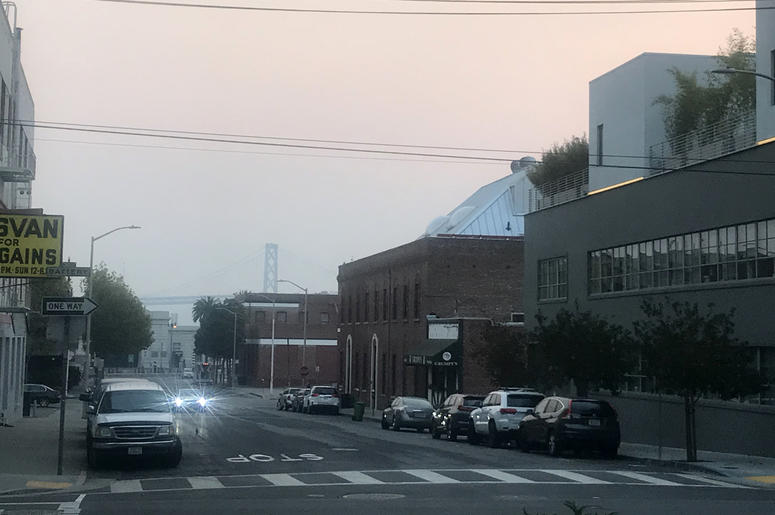 View from Battery and Vallejo Streets of smokey air around Bay Bridge View from Battery and Vallejo Streets of smokey air around Bay Bridge (Photo credit: Nic Palmer/KCBS Radio)