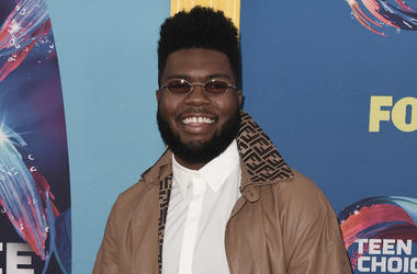 Khalid at FOX's "Teen Choice 2018" at The Forum on August 12, 2018 in Los Angeles, California. Khalid at FOX's "Teen Choice 2018" at The Forum on August 12, 2018 in Los Angeles, California.