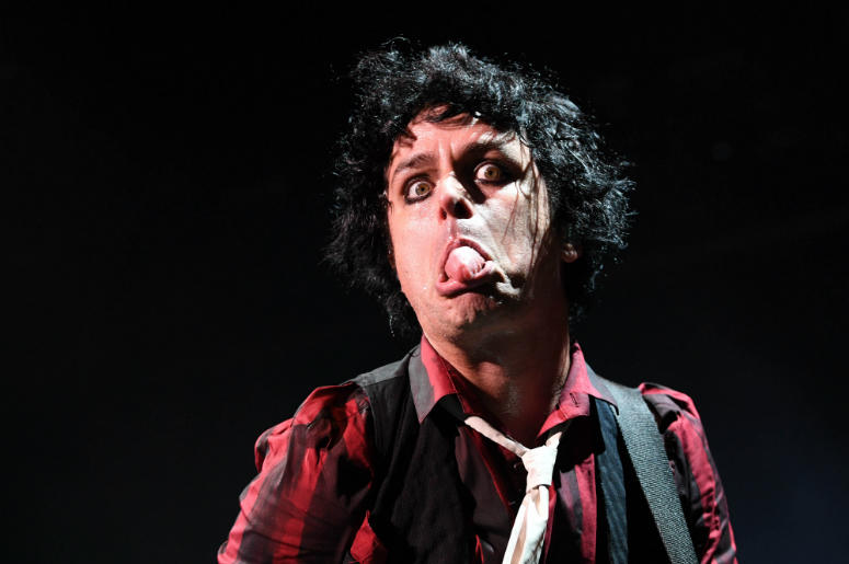 Billie Joe Armstrong of Green Day performs at the Coral Sky Amphitheatre Billie Joe Armstrong of Green Day performs at the Coral Sky Amphitheatre